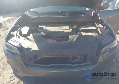 2019 Jeep Cherokee Latitude Plus 4X4 z USA, uszkodzony, nr VIN 1C4PJMLBXKD237154